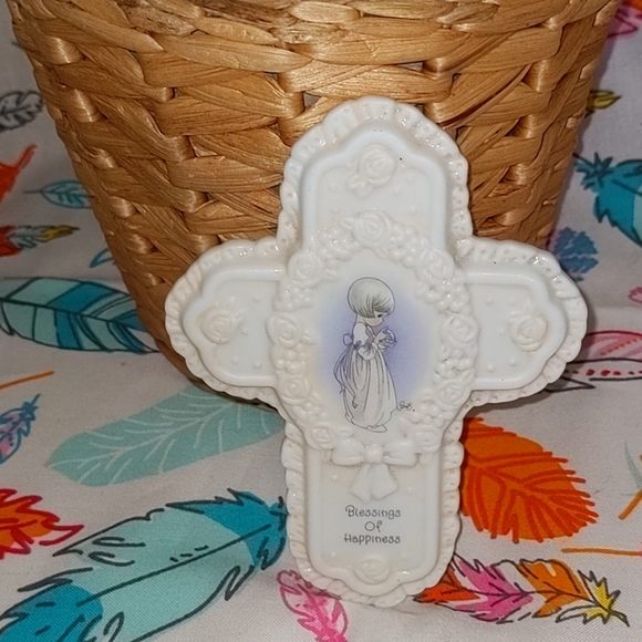 ✳️2/$16 Precious Moments Cross 💖
